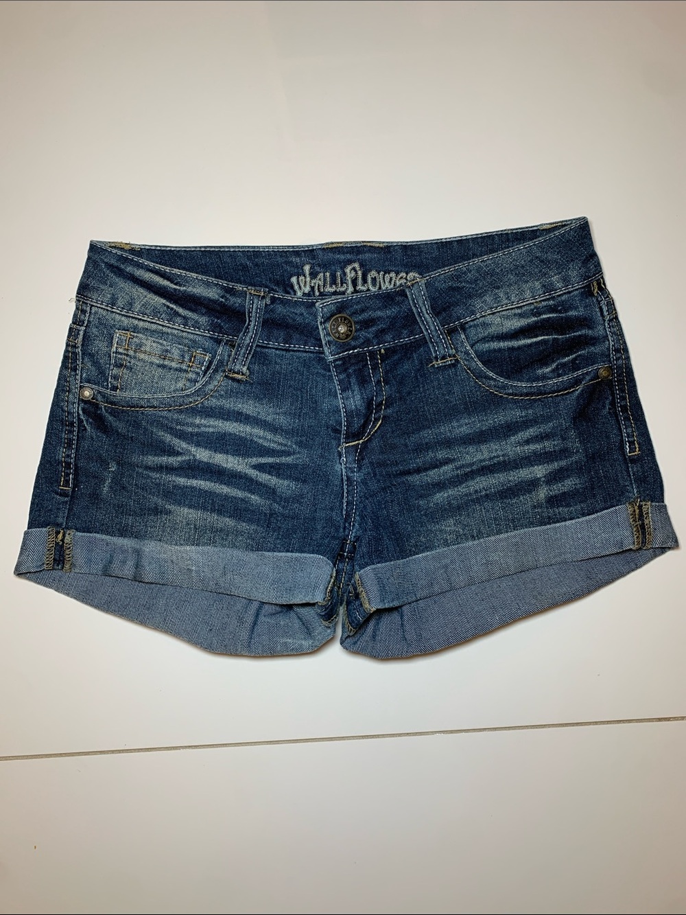Y2K Era Dark Blue Rolled-Hem Denim Shorts